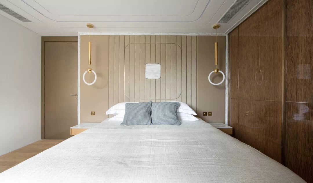 Small Bedroom Layout Ideas